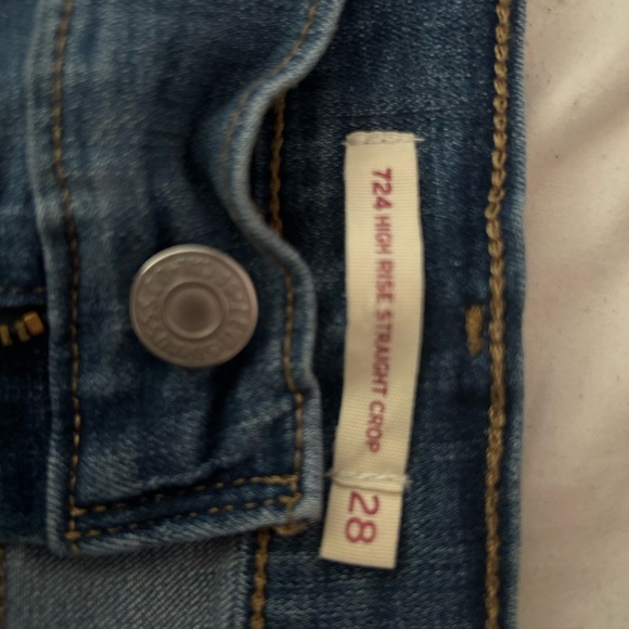 levi womens jeans - Picture 3 of 3
